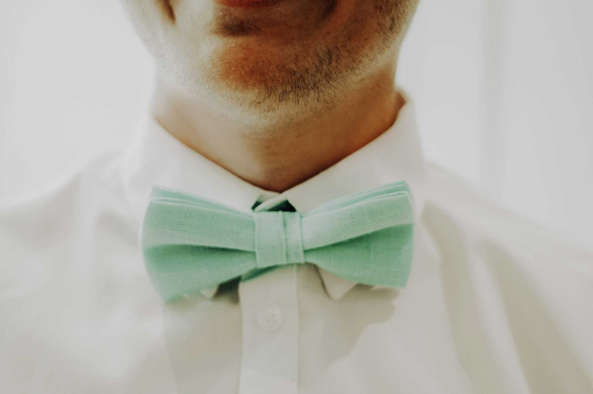 Tying It All Together: A Bloke's Guide to 5 Key Tie Styles and When to Wear Them