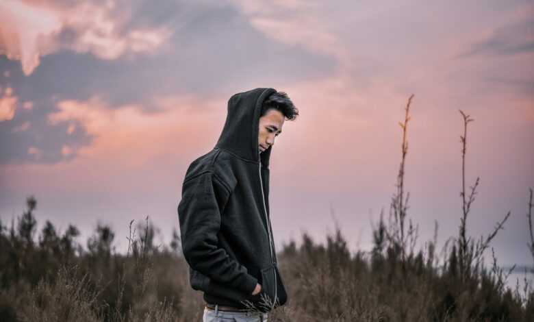 Hoodie, But Grown-Up: 7 Ways To Style A Hoodie Past Sixth Form - Unfashionablemale Hoodie, But Grown-Up: 7 Ways To Style A Hoodie Past Sixth Form